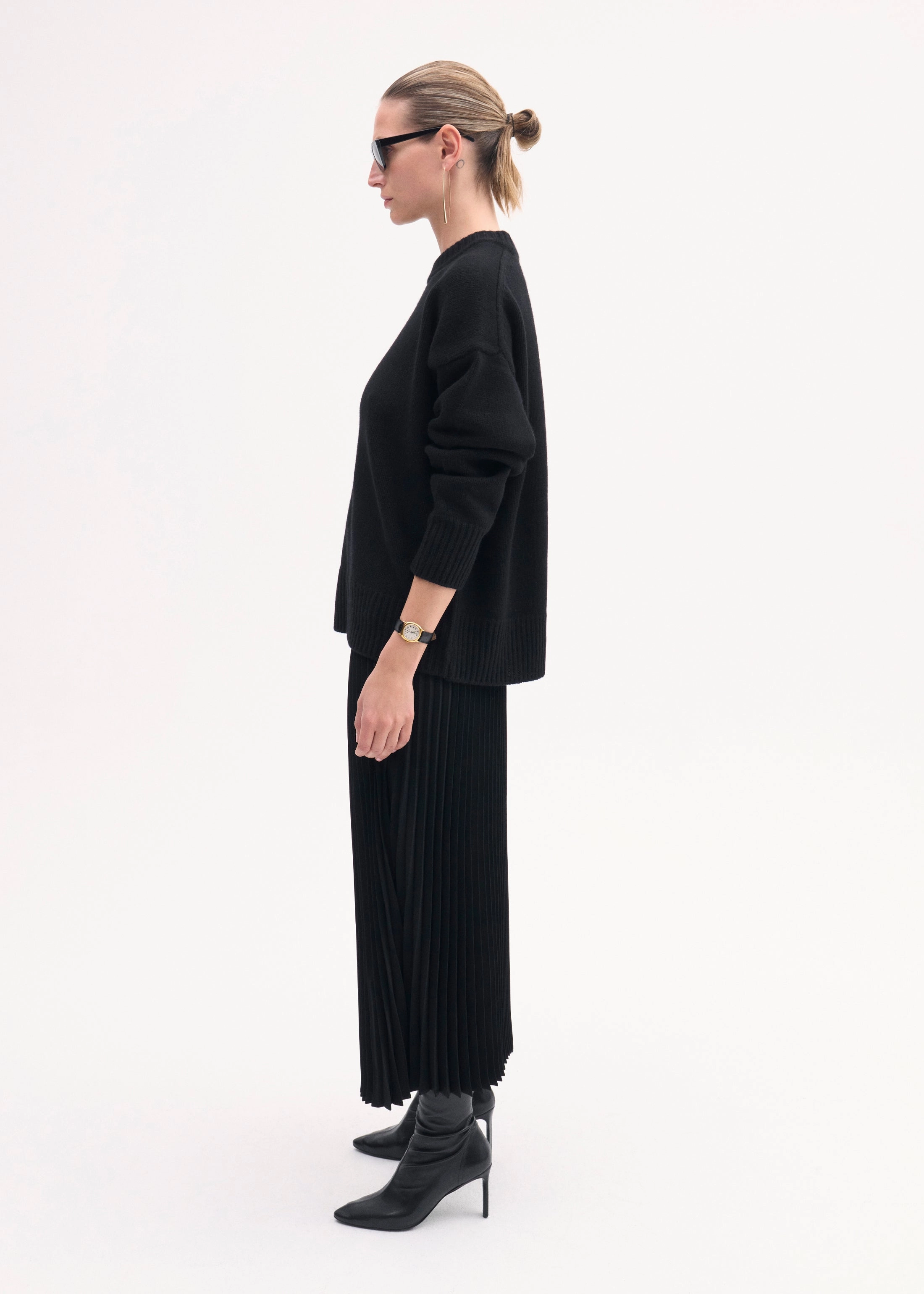 Boyfriend Crew Neck in Wool Cashmere - Black