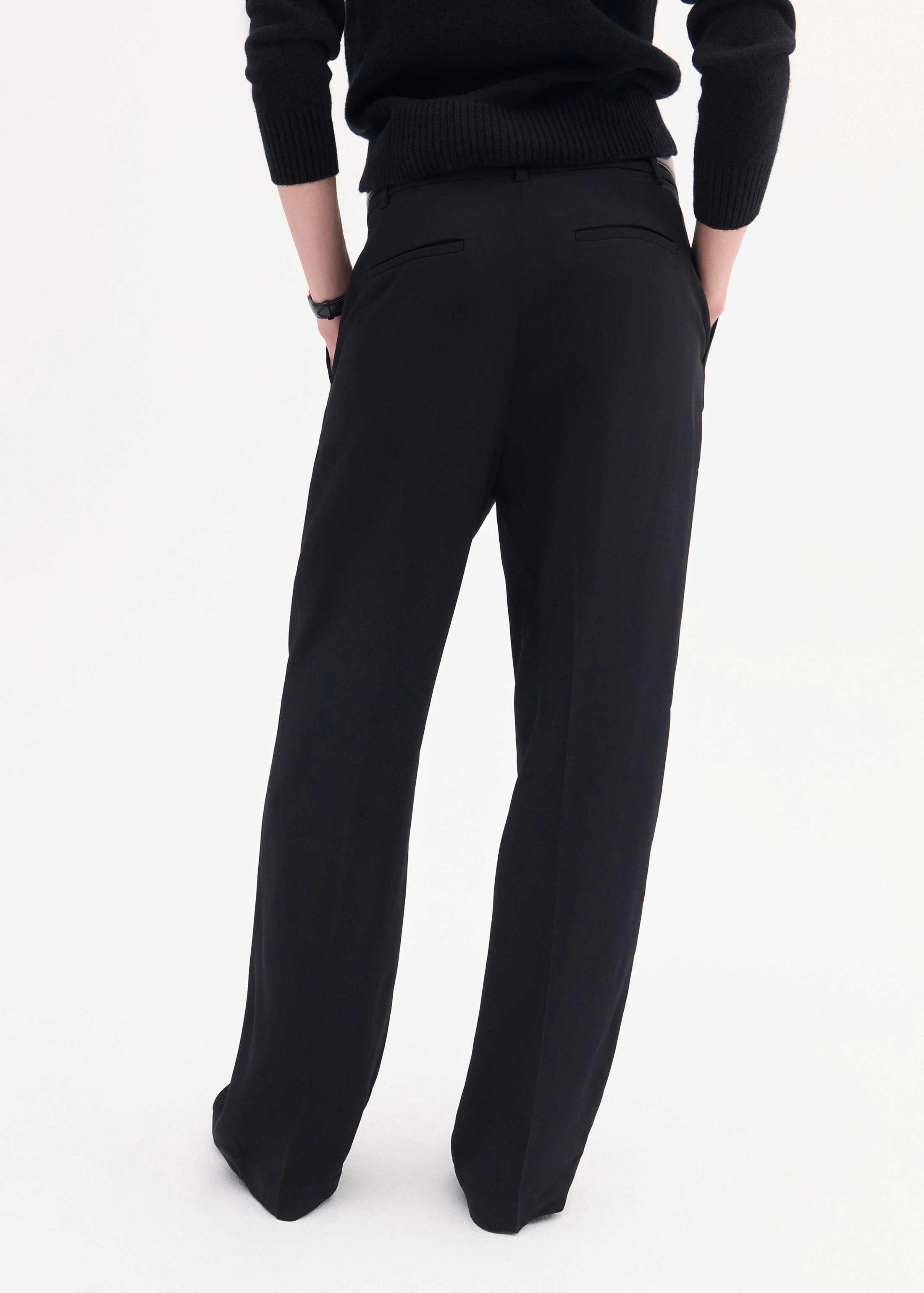 Classic Pleat Front Trouser in Fluid Crepe - Black