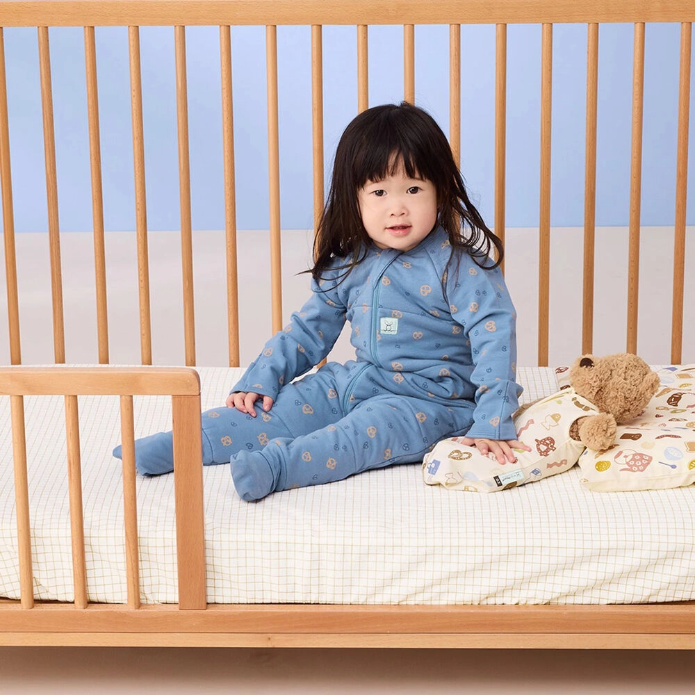 Ergopouch 3.5 Tog Sleep Onesie Petite Pretzel