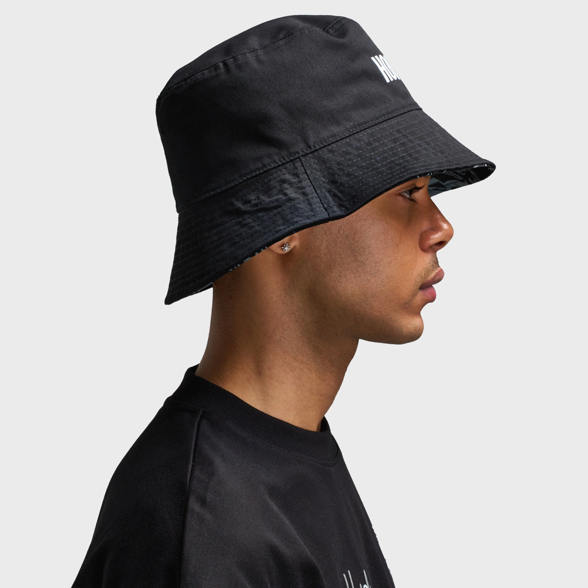 Hoodrich Gothtoss Reversible Bucket Hat Black / White