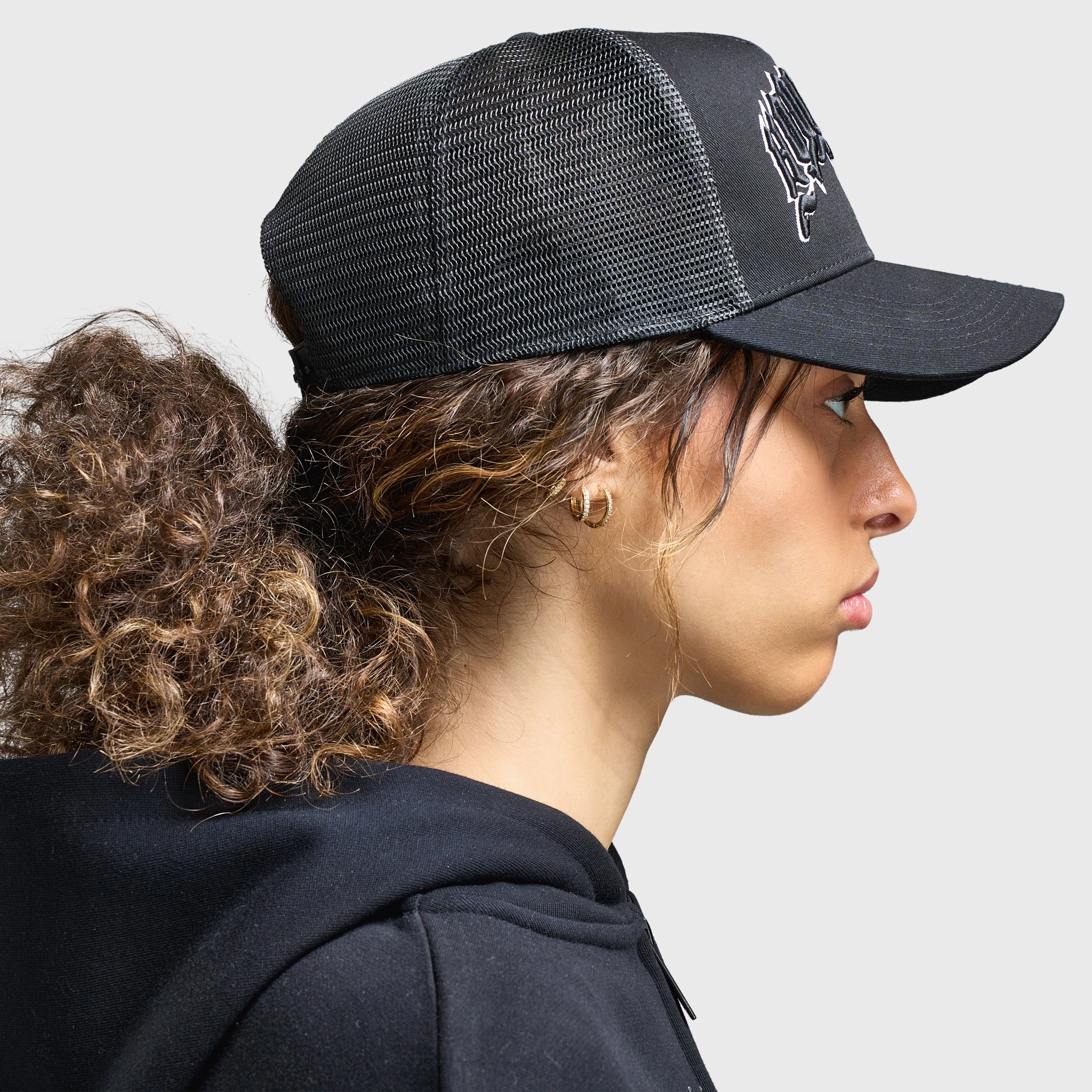 Hoodrich Ritual 5 Panel Trucker Cap Black / Grey