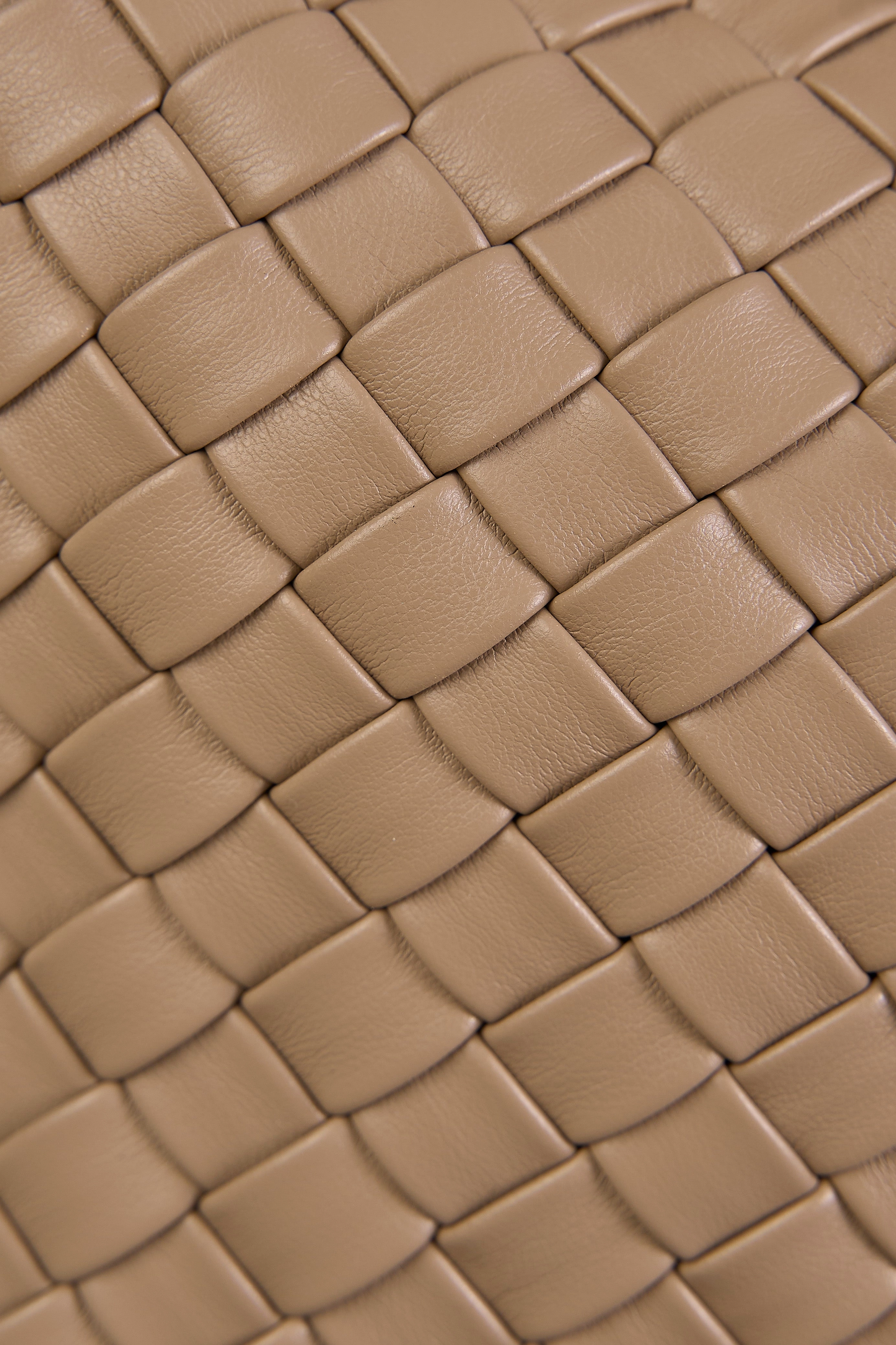 Kira Woven Handbag - Sand