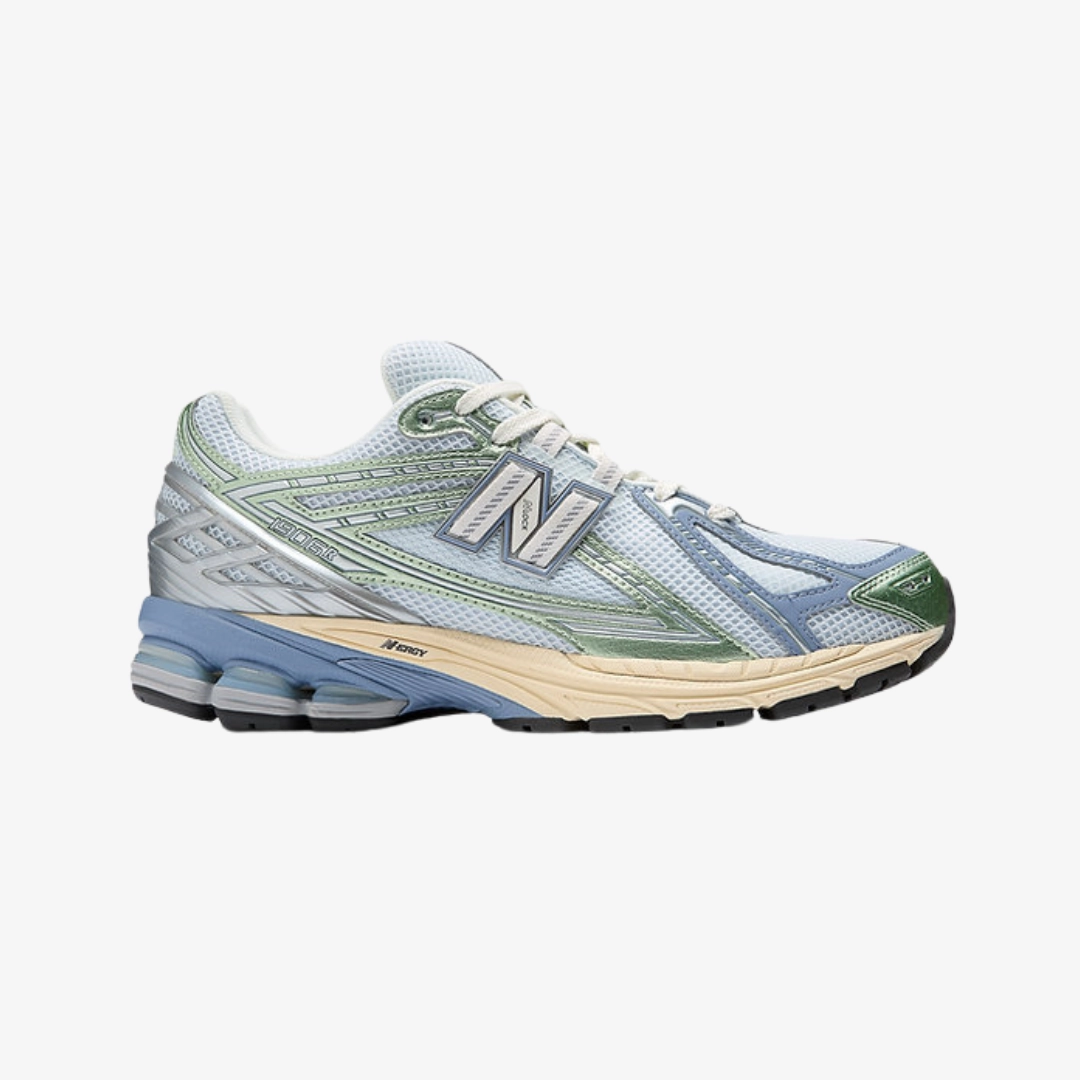 mens new balance 1906r (ice blue)