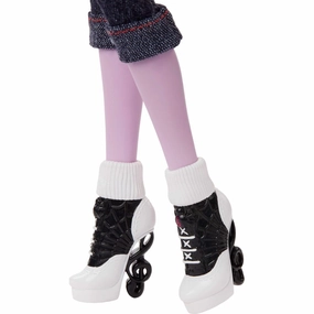 Monster High HYV90 Boo-riginal Creeproduction Doll Operetta Collectible with Stand, Diary, and Pet Spider