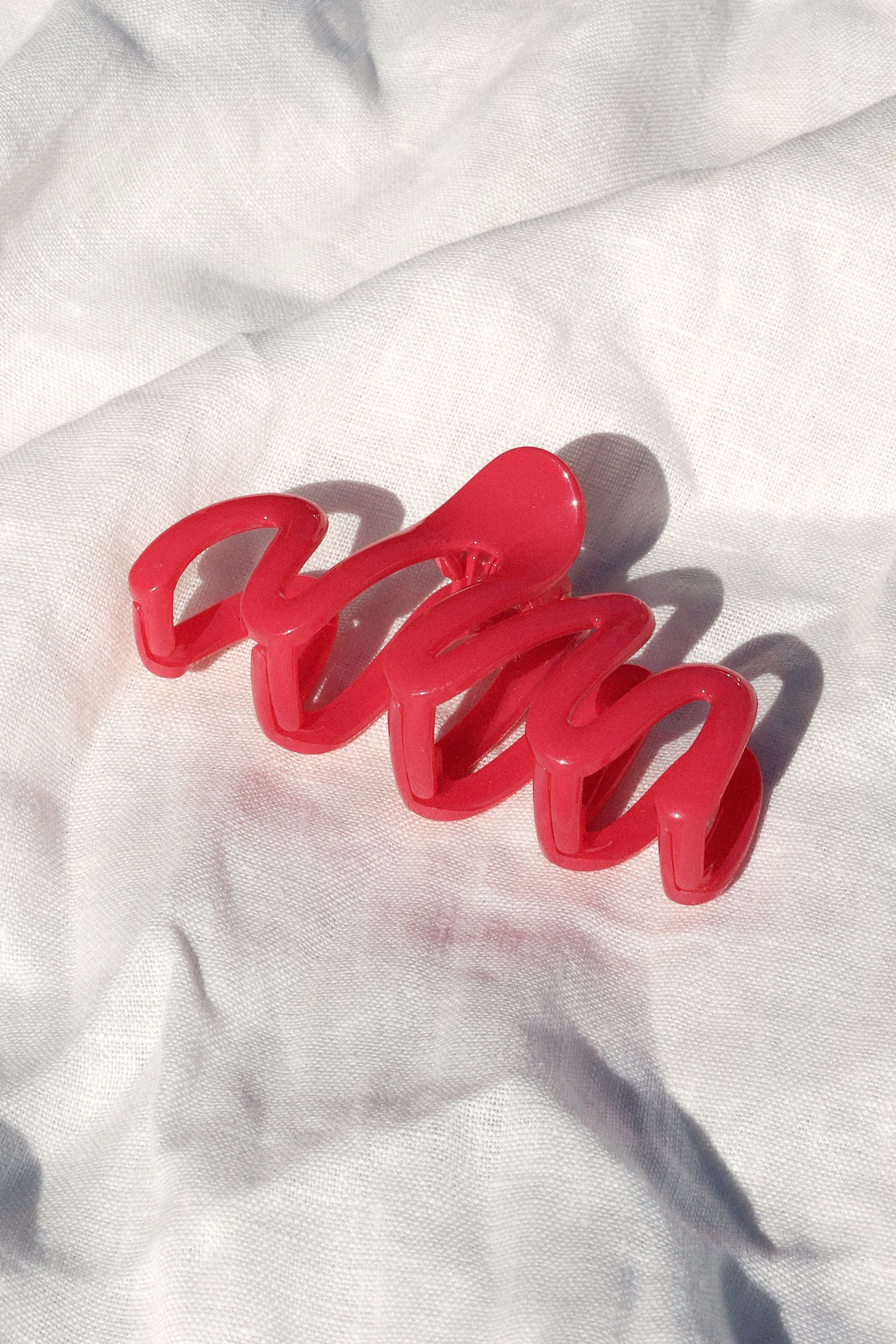 Natalia Squiggle Hair Clip - Hot Pink