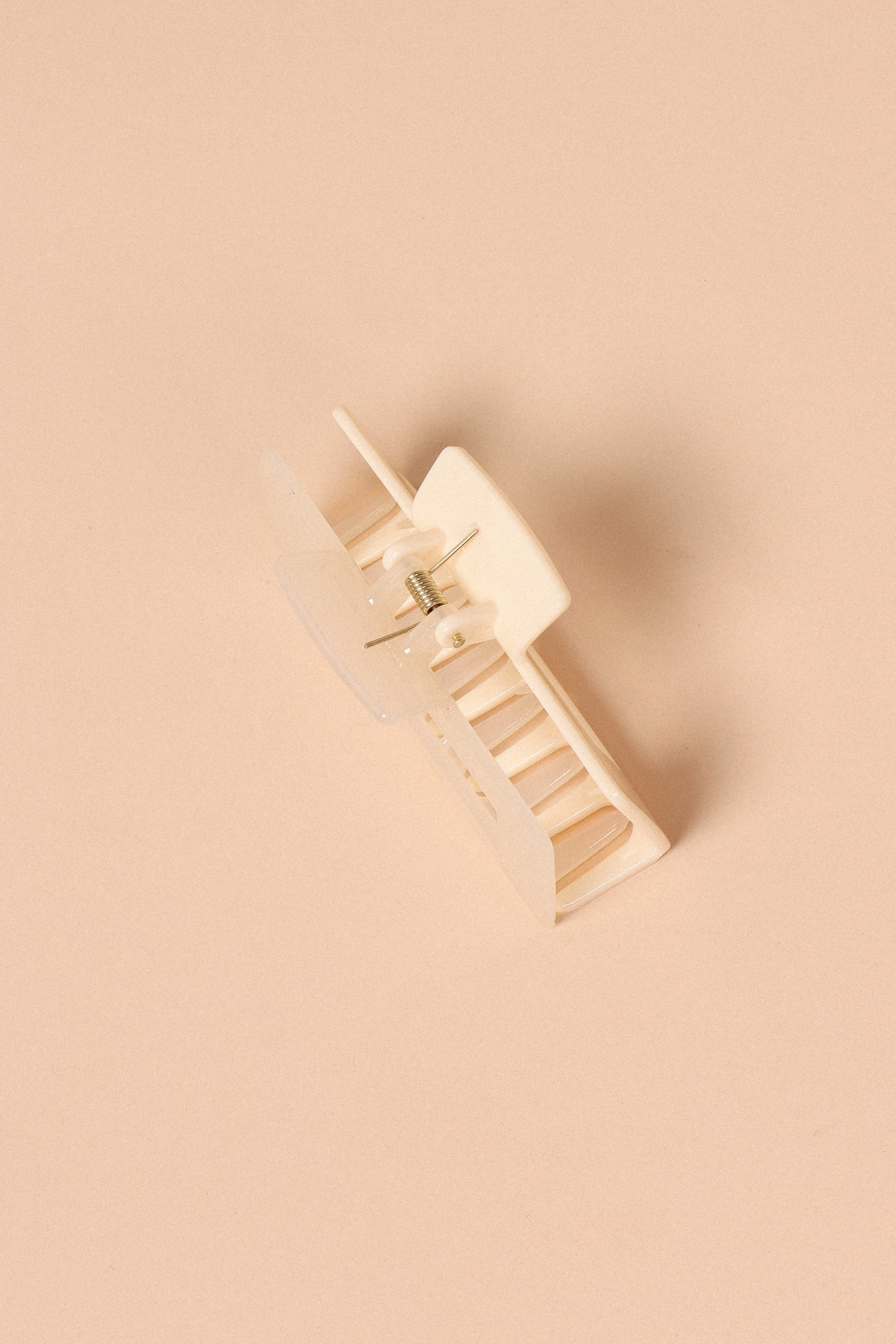 Nicole Hairclip - White