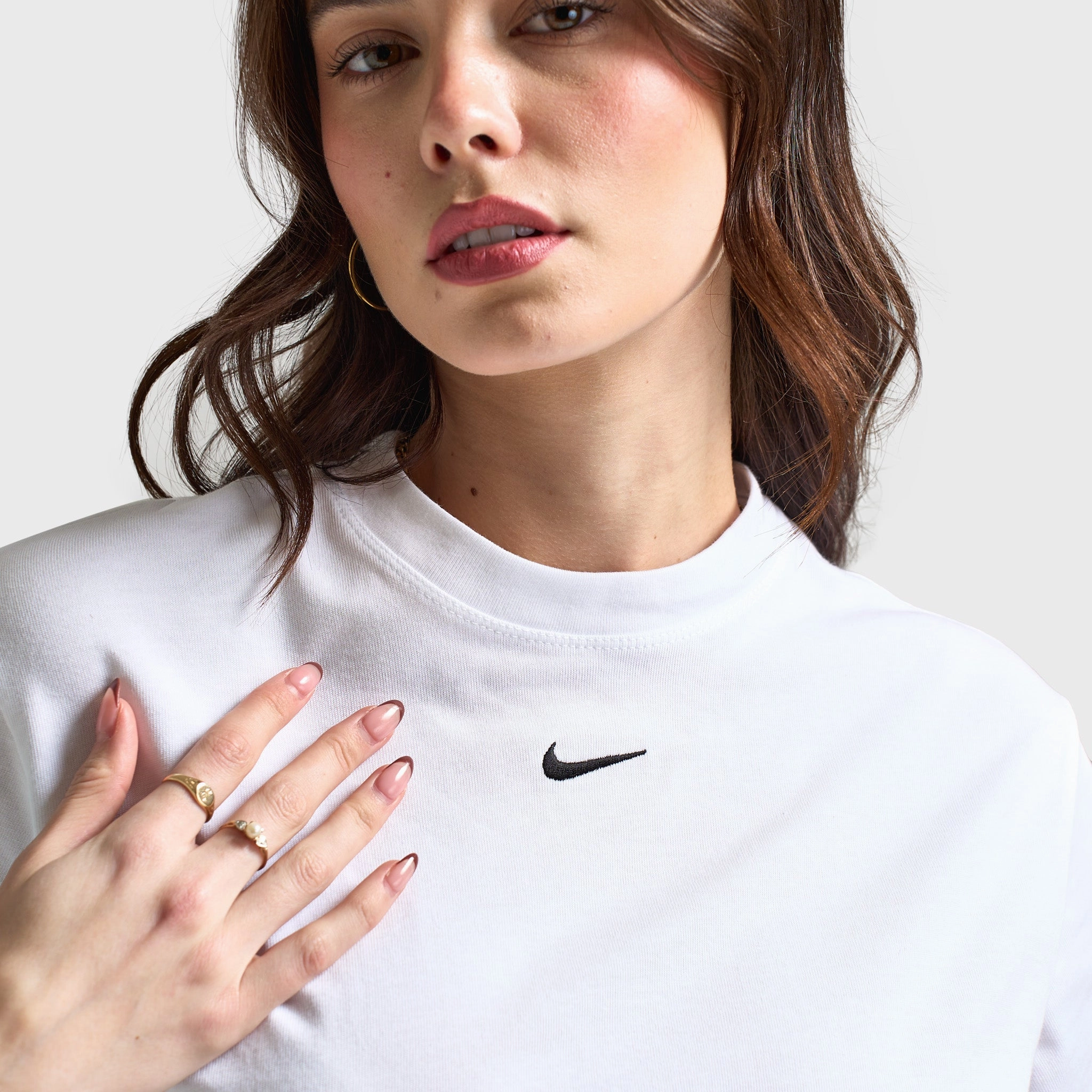 Nike Sportswear Women's Essential Boxy T-Shirt White / Black