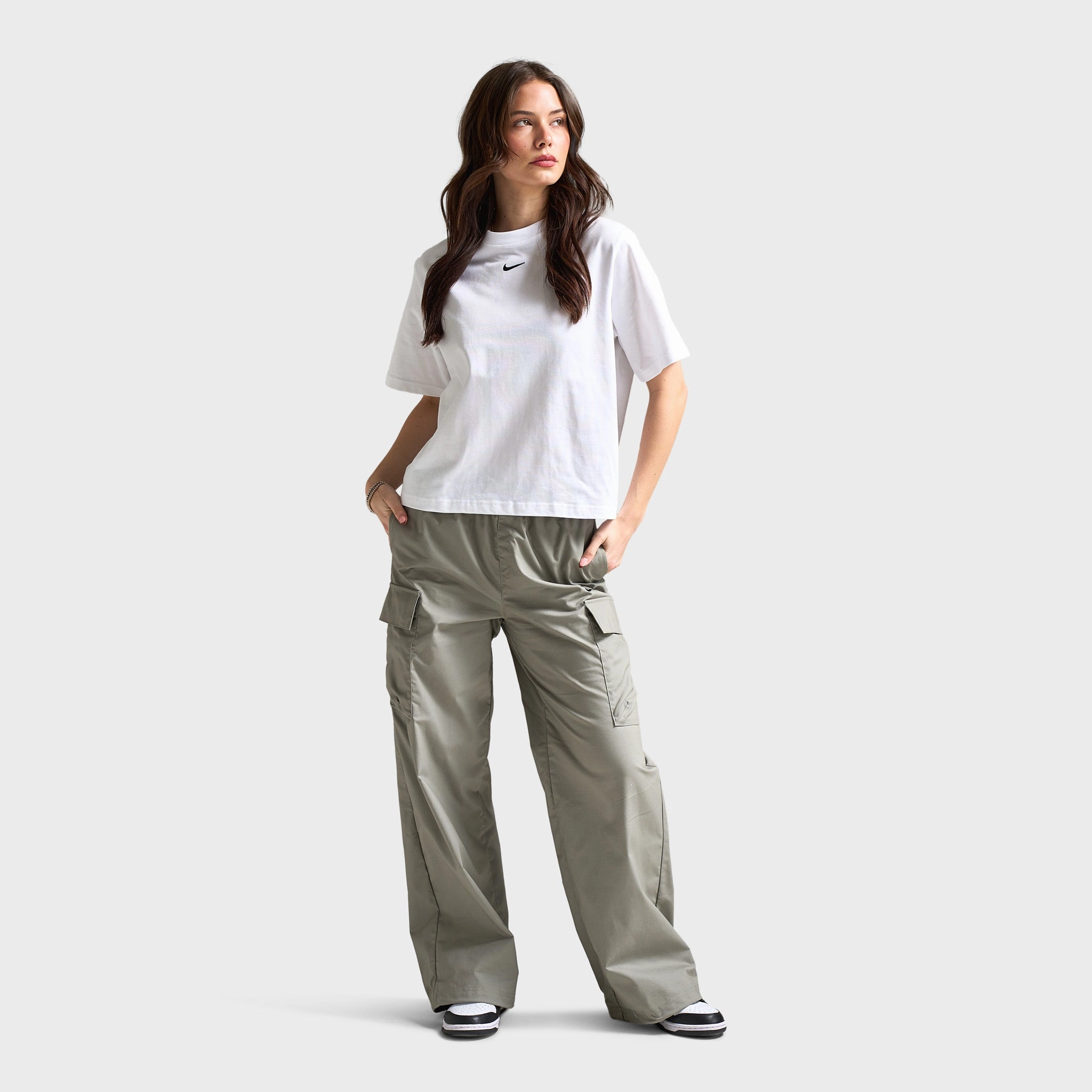 Nike Sportswear Women's Essential Boxy T-Shirt White / Black
