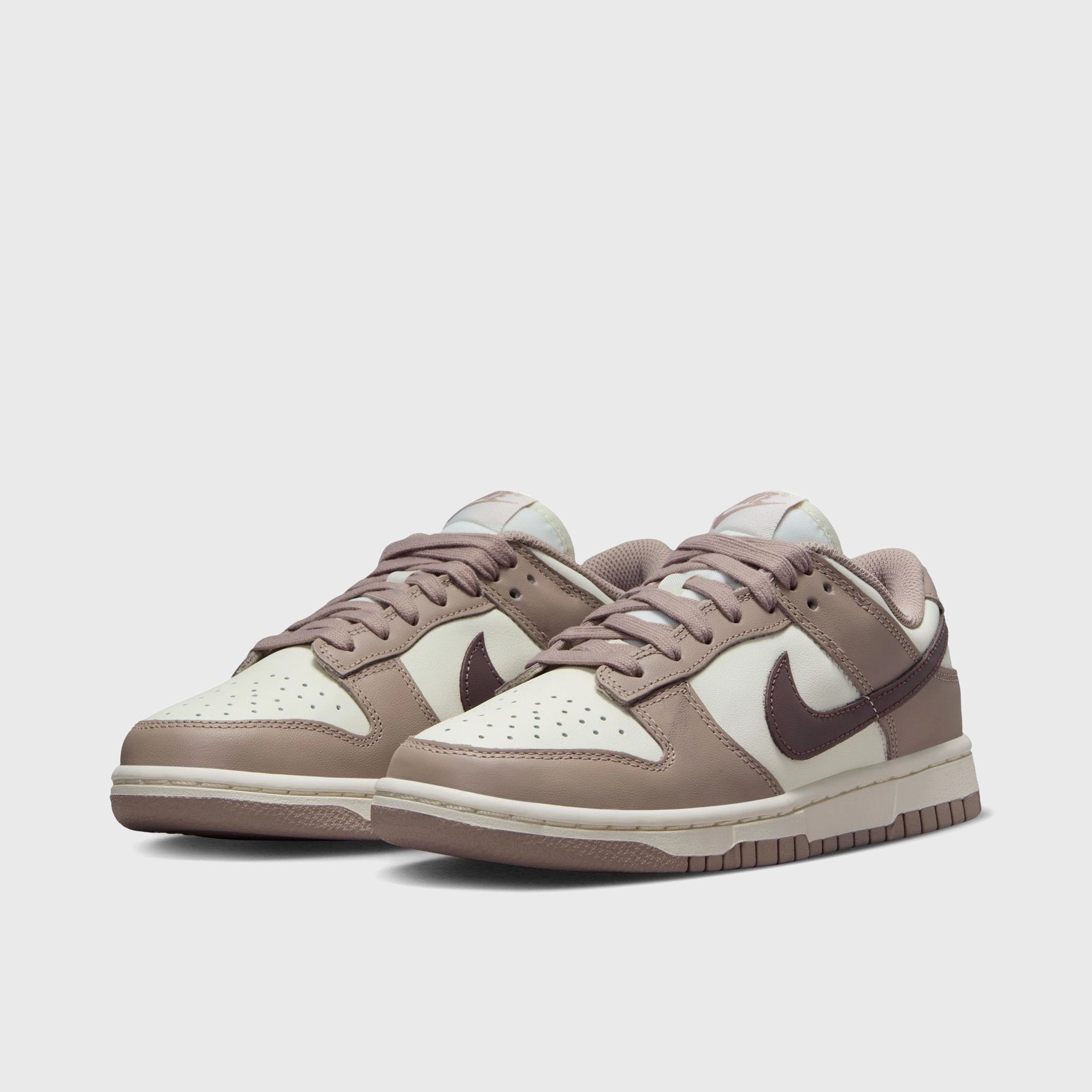Nike Women's Dunk Low Sail / Plum - Eclipse