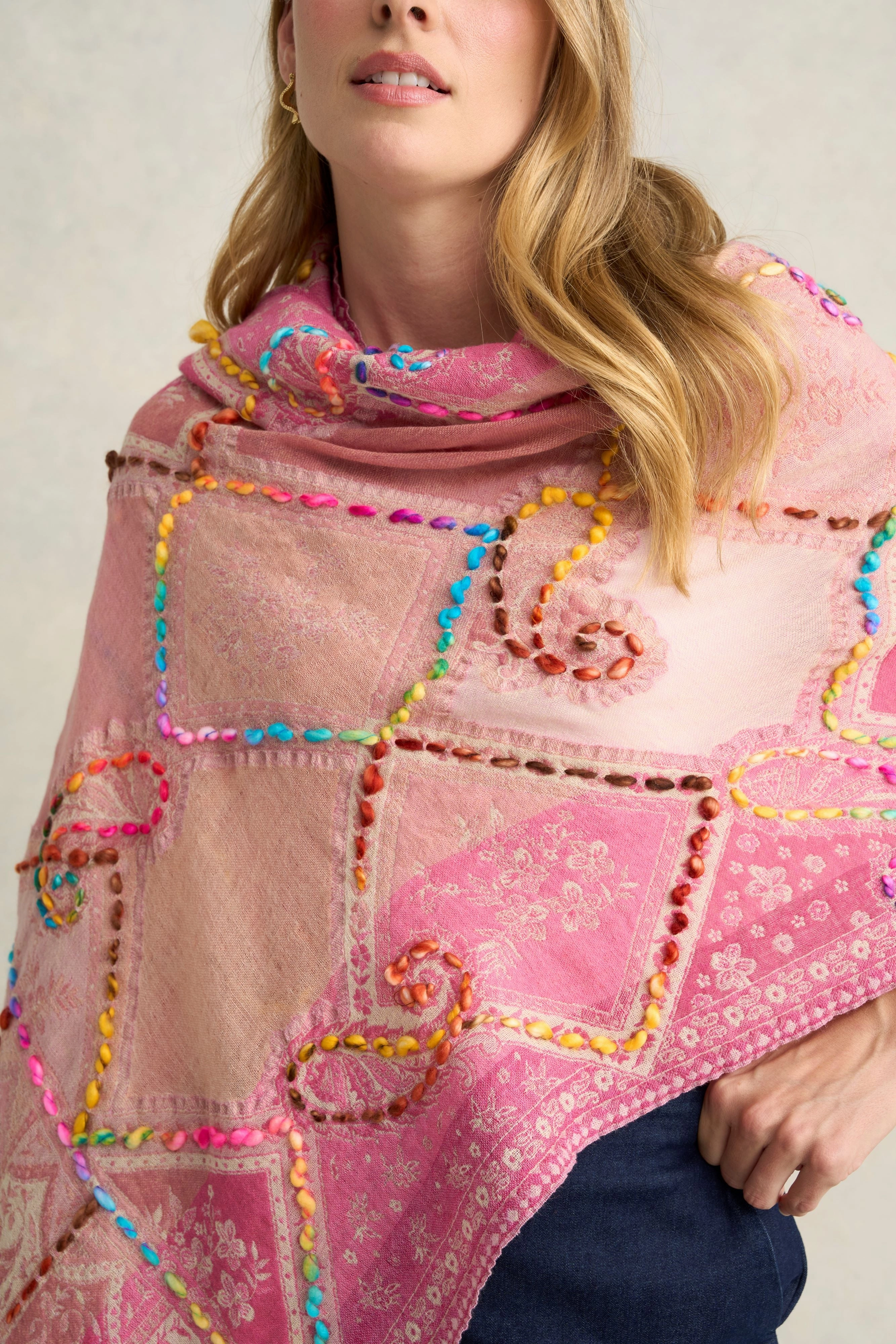 Paisley Embellished Blanket Scarf - Multicolour