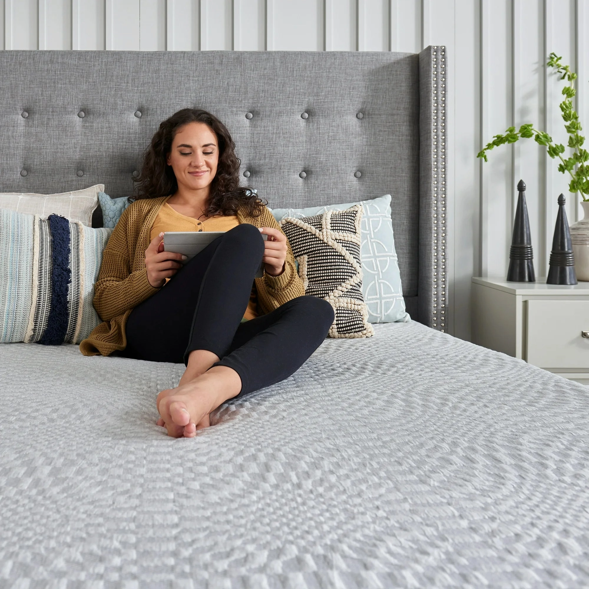 Sealy F03-00154-KG0 Essentials 10" King Gel Memory Foam Mattress-in-a-Box, Adult