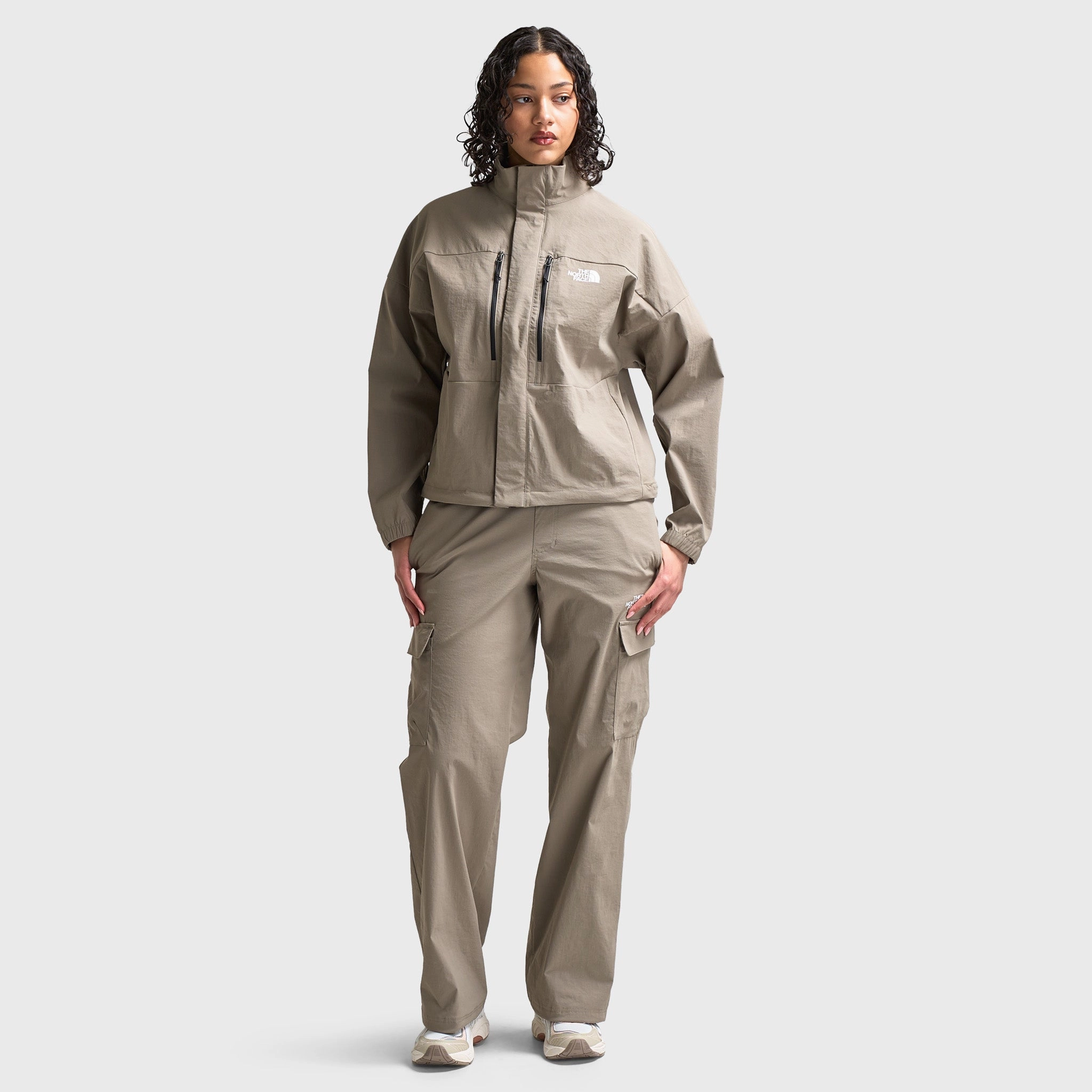 The North Face Women's Cargo Wind Jacket / Brown